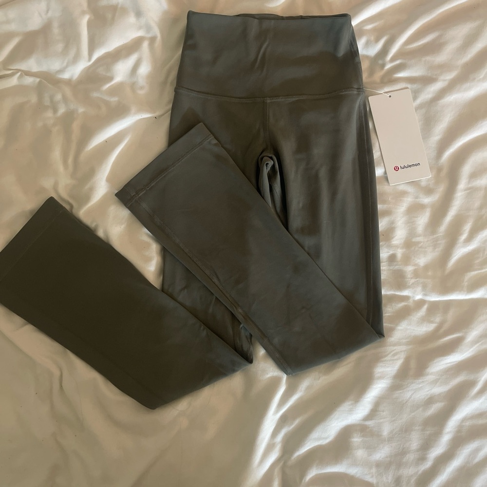 NWT Lululemon align mini flare pant 28” size 0